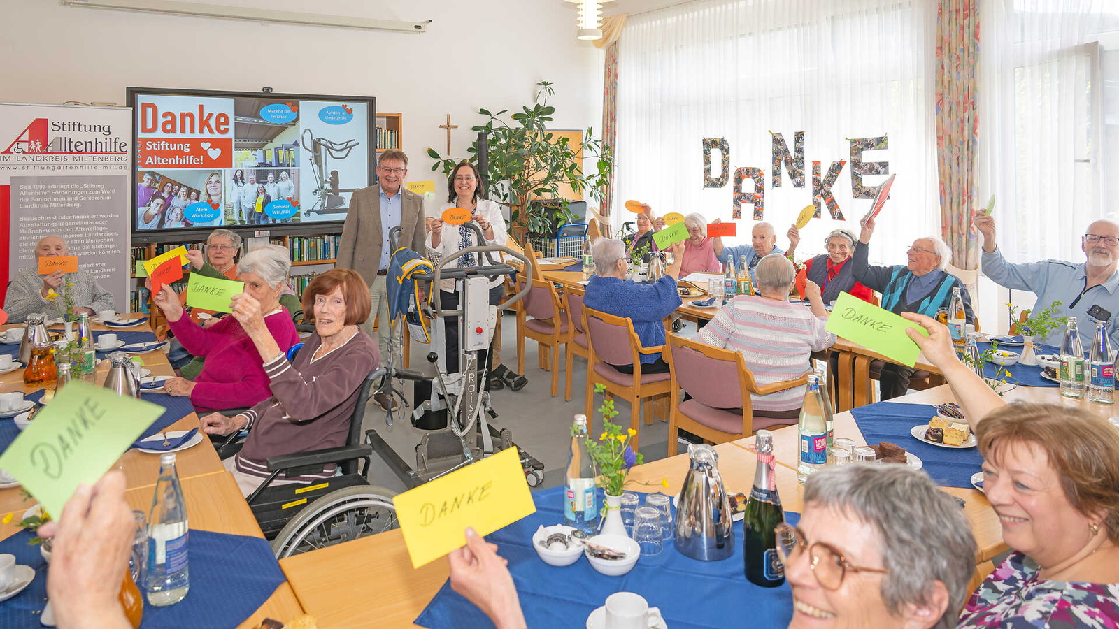 Bewohnerinnen und Bewohnern des Altenheims Kleinwallstadt