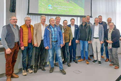 Personengruppe im Sitzungssaal