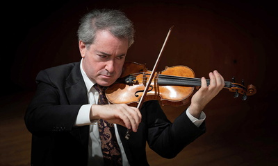 Prof. Hagai Shaham mit Violine
