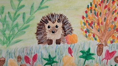 selbst gemalter Igel auf einer Wiese