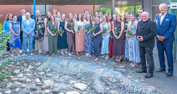 Gruppenfoto der jungen Lehrkräfte