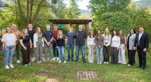 Gruppenbild der neuen Azubis