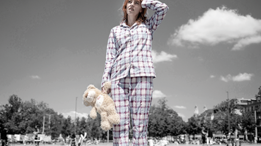 Uta Köbernick mit Teddy