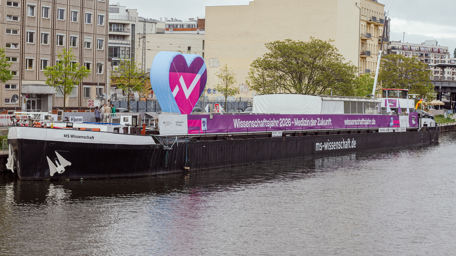 Schiff der MS Wissenschaft