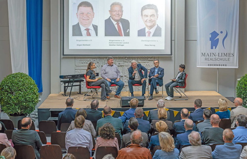 Jürgen Reinhard, Günther Oettinger und Klaus Herzog sprechen über die Vergangenheit der Realschule