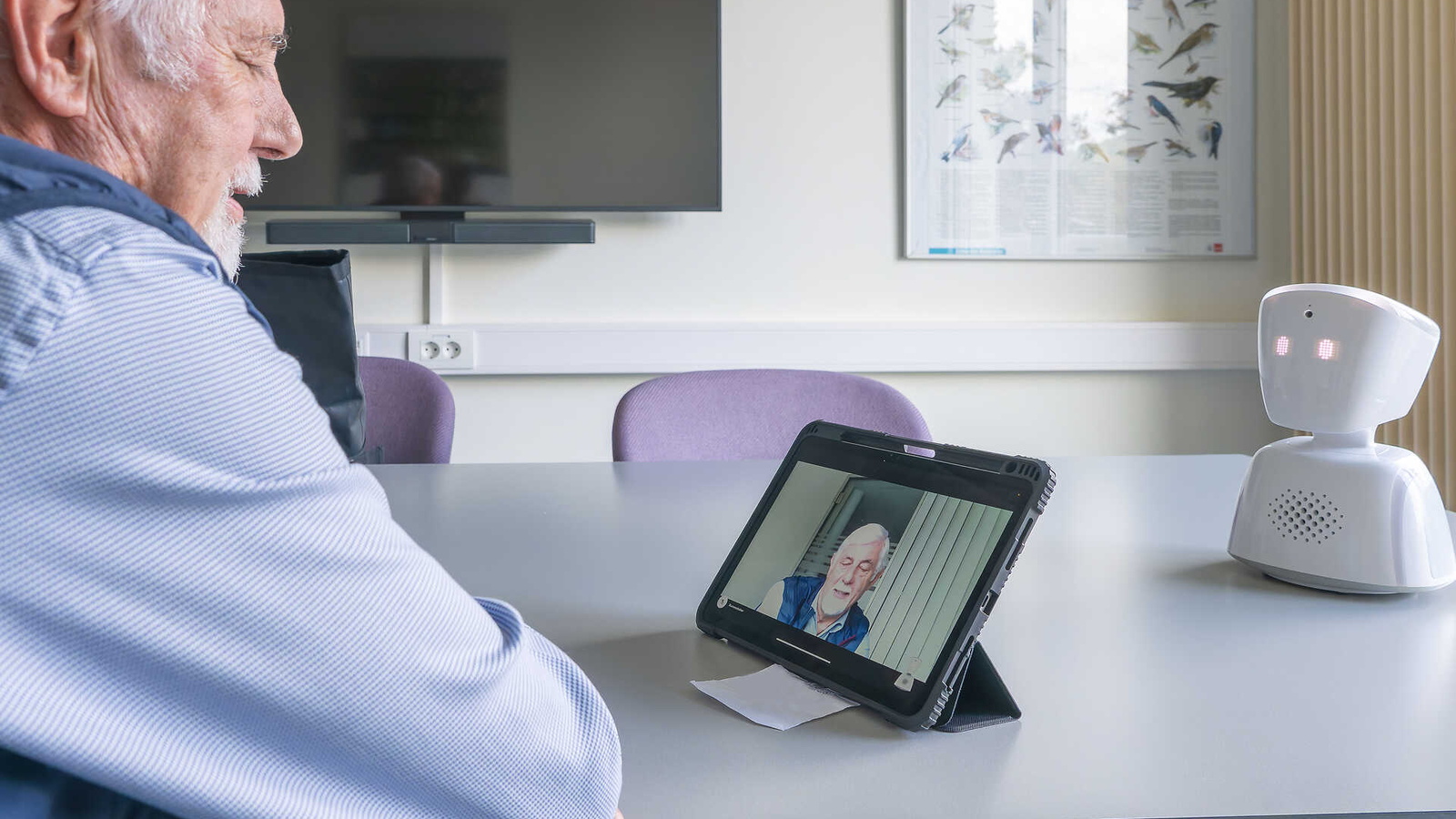 Egon Galmbacher, Leiter des Medienzentrums