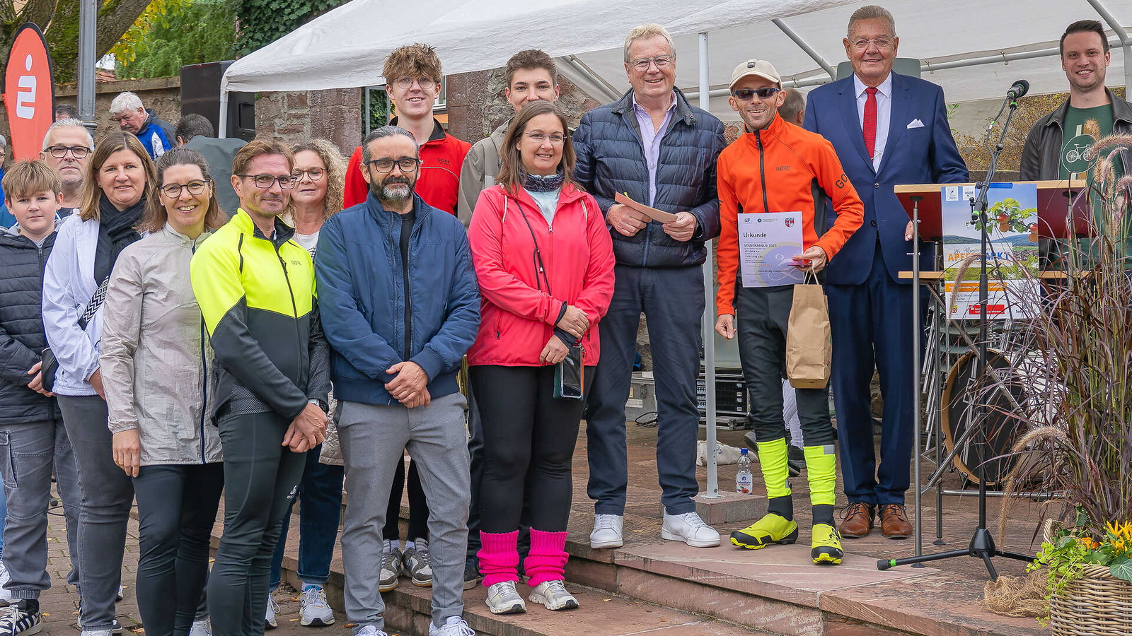 Siegerbild Team Everesting Heppdiel